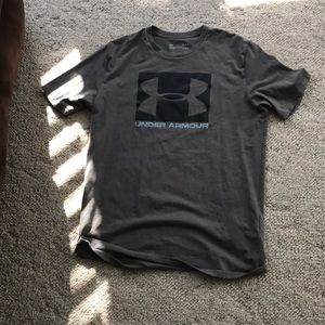 Under armor t shirt